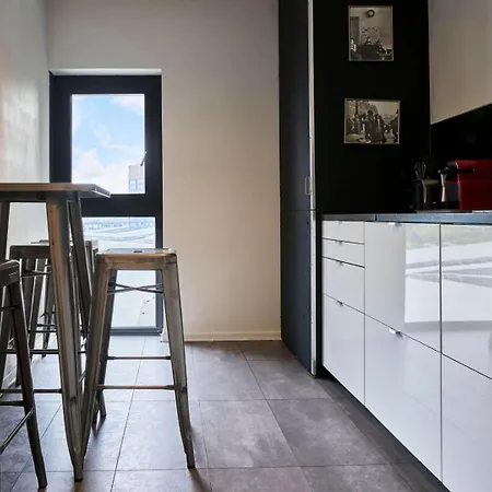 Euralille: With Balcony! Apartamento *