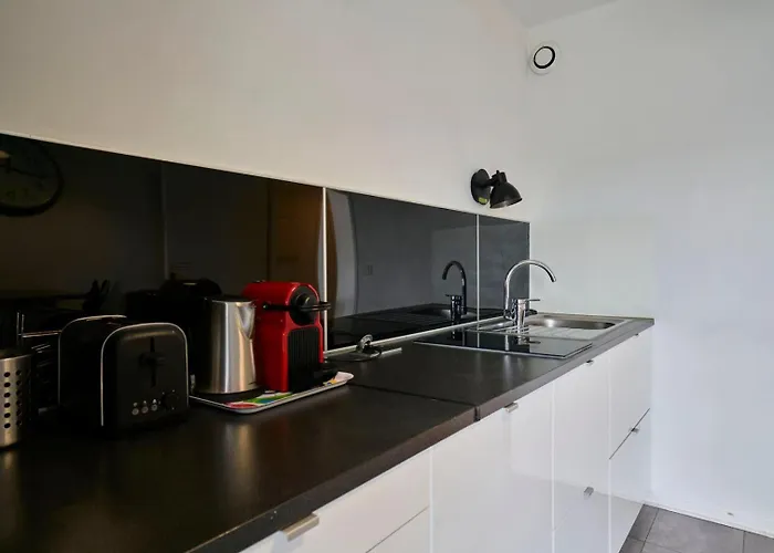 Euralille: With Balcony! *