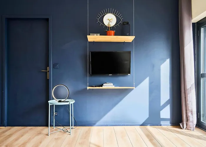 Euralille: With Balcony! Apartment