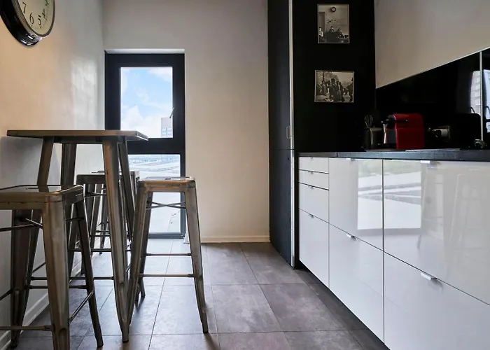 Euralille: With Balcony! Apartment *