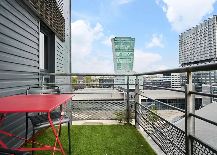 Euralille: With Balcony! Lille